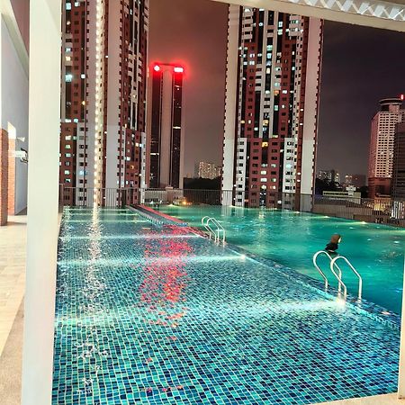 Chambers Residence Klcc By Purple Orchid Kuala Lumpur Esterno foto