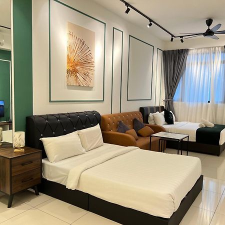 Chambers Residence Klcc By Purple Orchid Kuala Lumpur Esterno foto