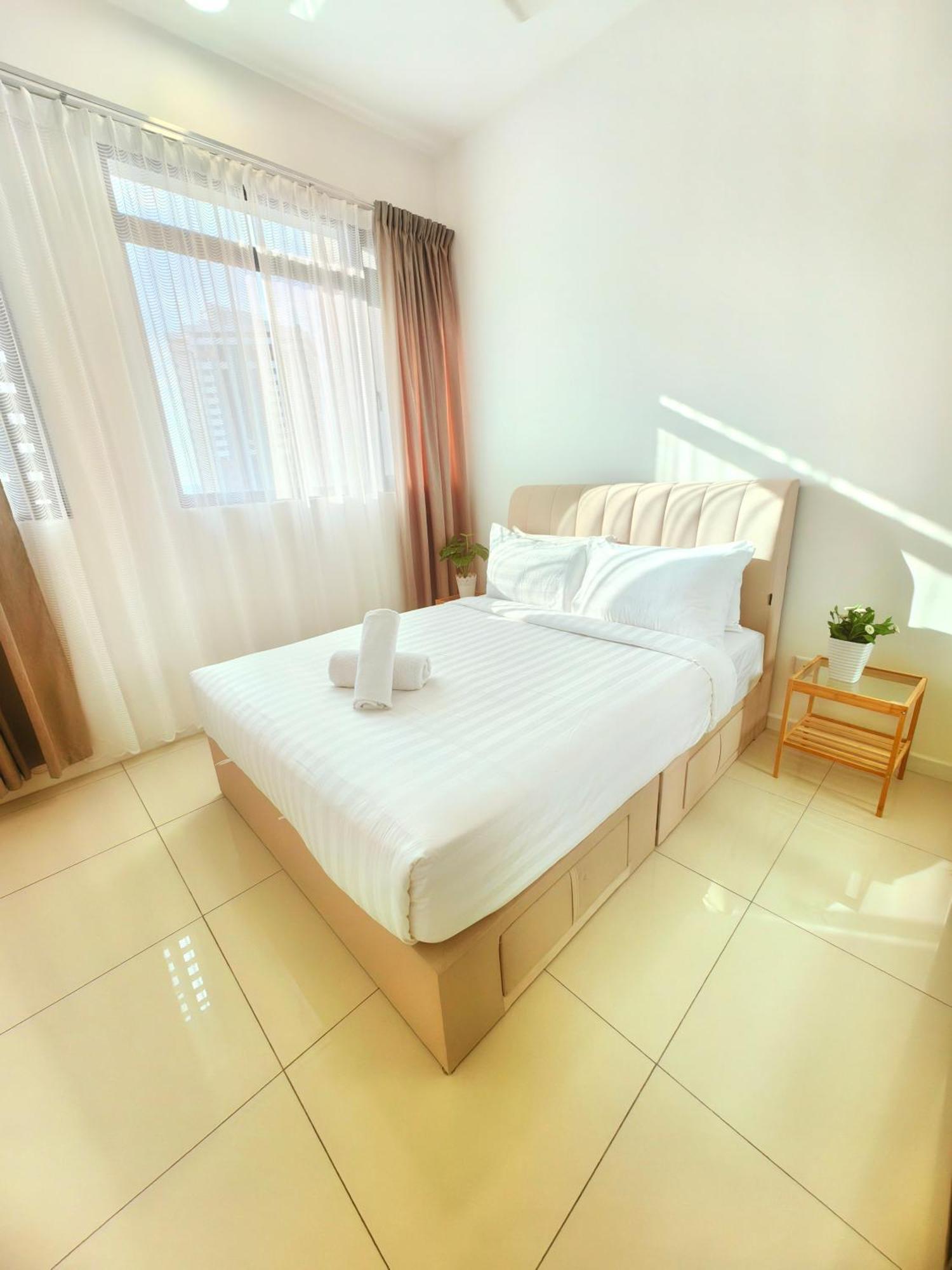 Chambers Residence Klcc By Purple Orchid Kuala Lumpur Esterno foto