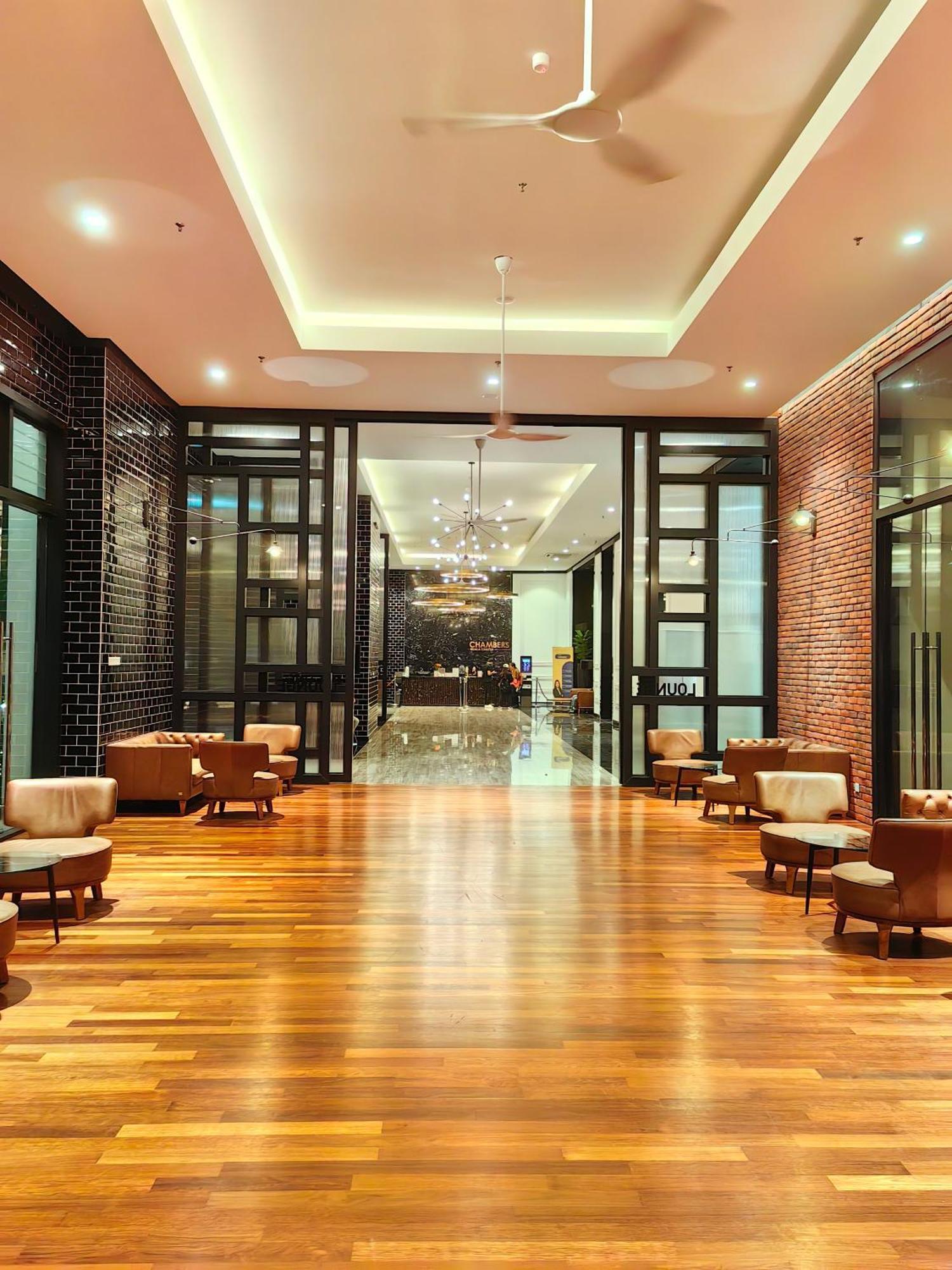Chambers Residence Klcc By Purple Orchid Kuala Lumpur Esterno foto