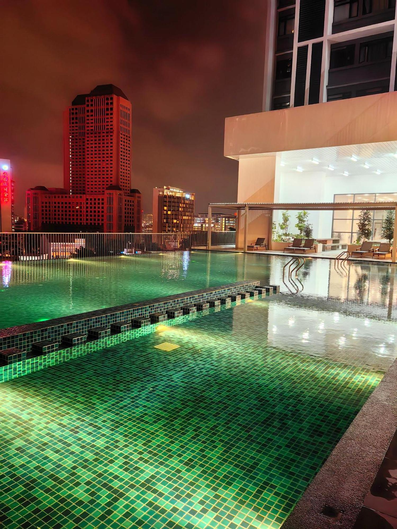 Chambers Residence Klcc By Purple Orchid Kuala Lumpur Esterno foto